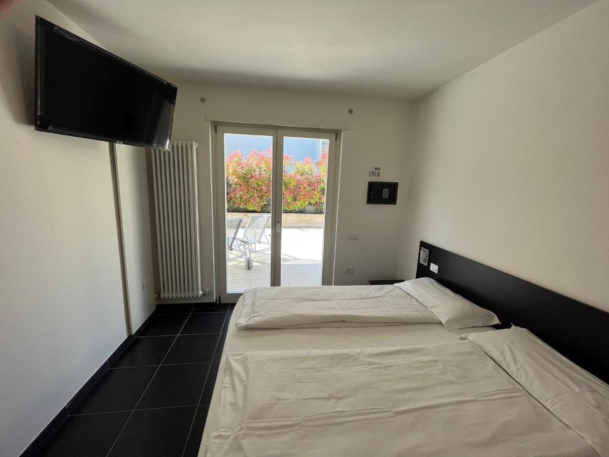 4 Limoni Apartment Resort Рива-дель-Гарда Экстерьер фото