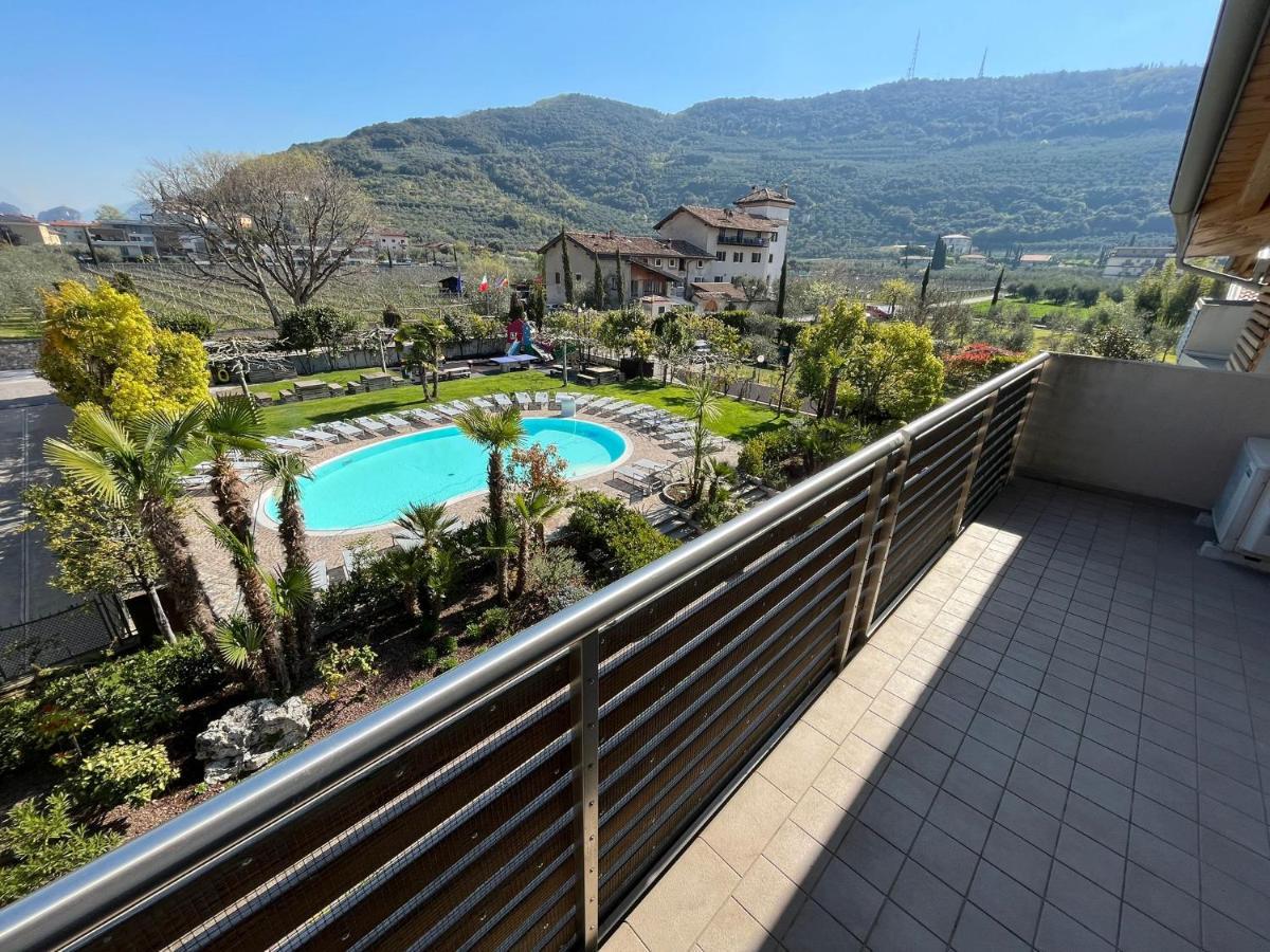 4 Limoni Apartment Resort Рива-дель-Гарда Экстерьер фото