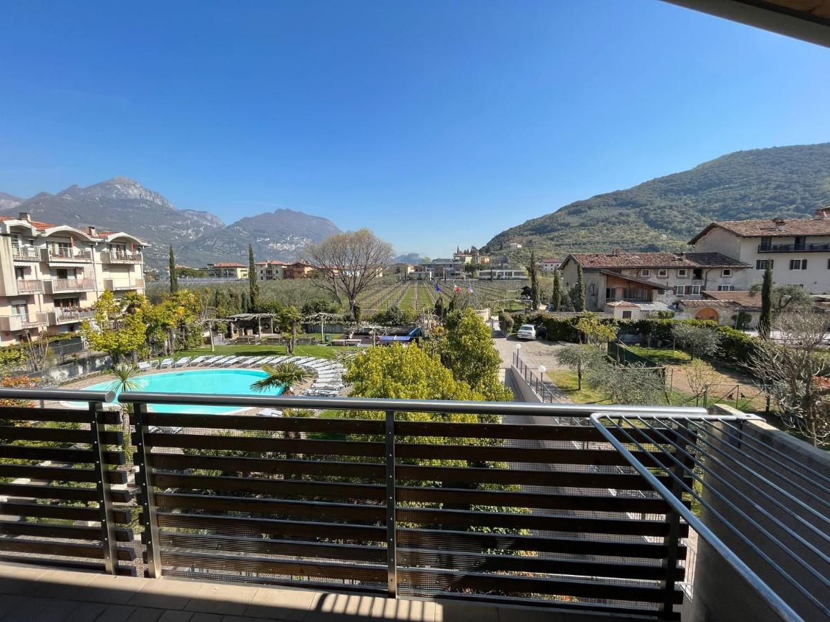 4 Limoni Apartment Resort Рива-дель-Гарда Экстерьер фото