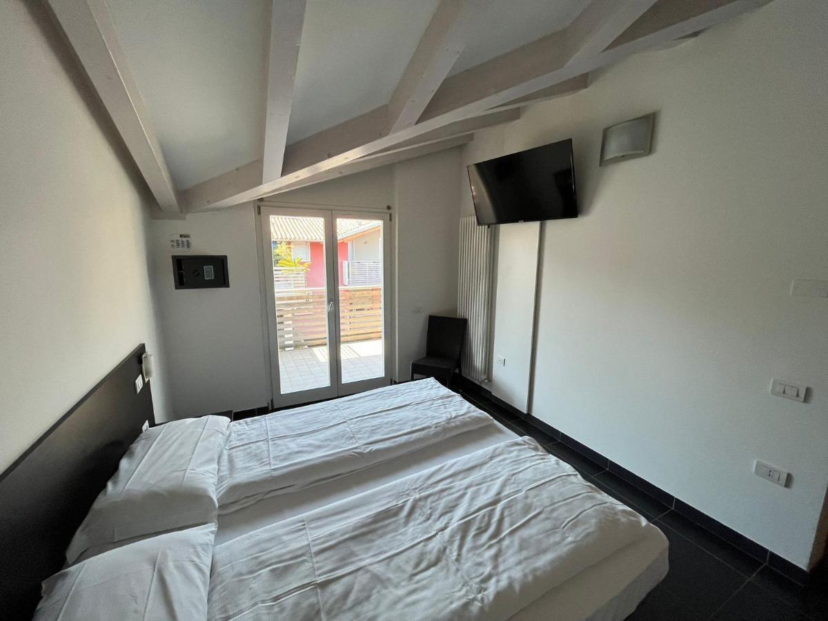 4 Limoni Apartment Resort Рива-дель-Гарда Экстерьер фото
