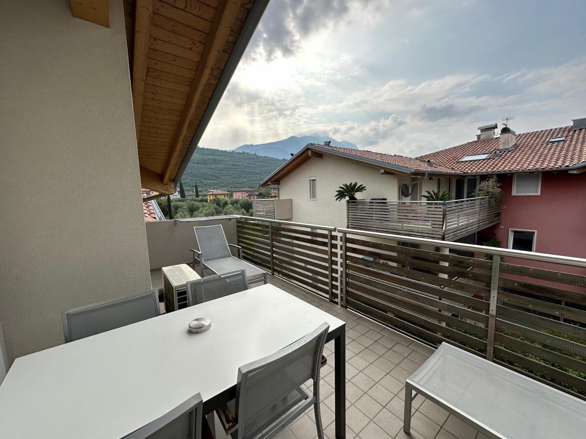 4 Limoni Apartment Resort Рива-дель-Гарда Экстерьер фото